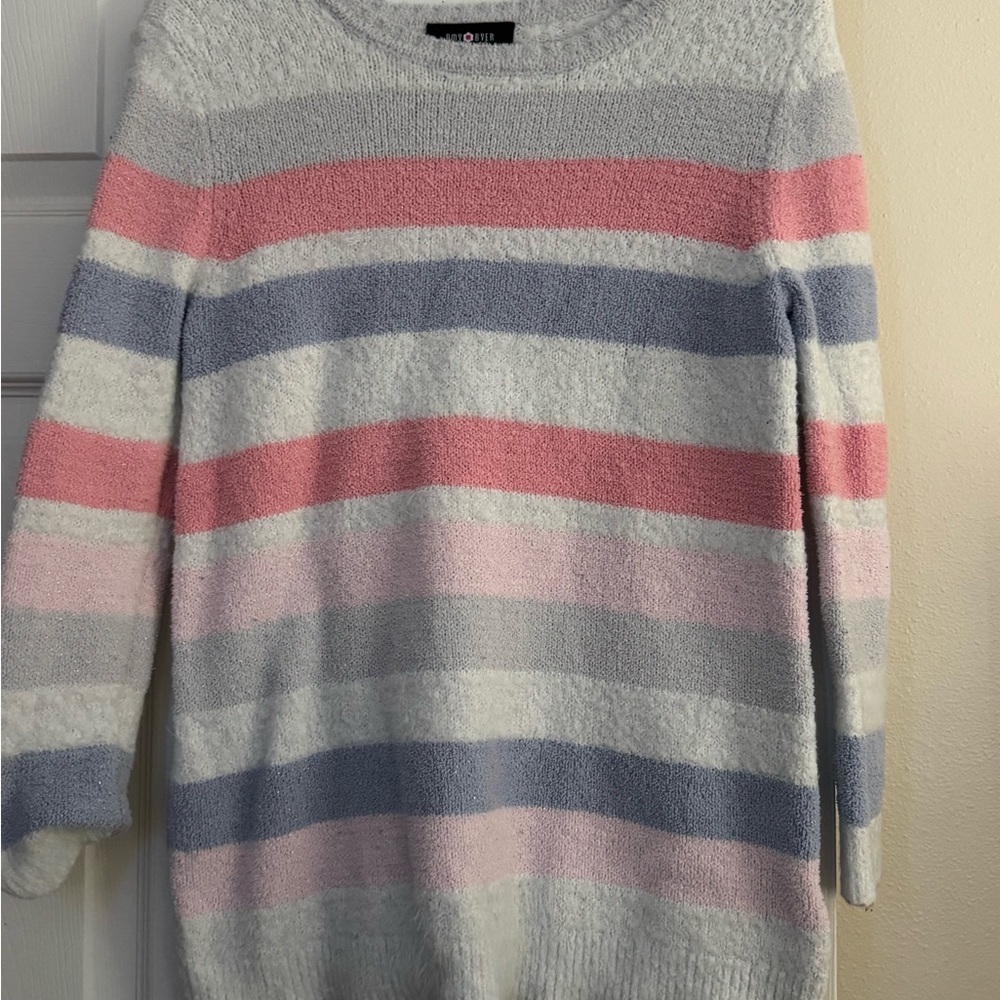 Amy Byer Pink and Gray Crew Neck Sweater